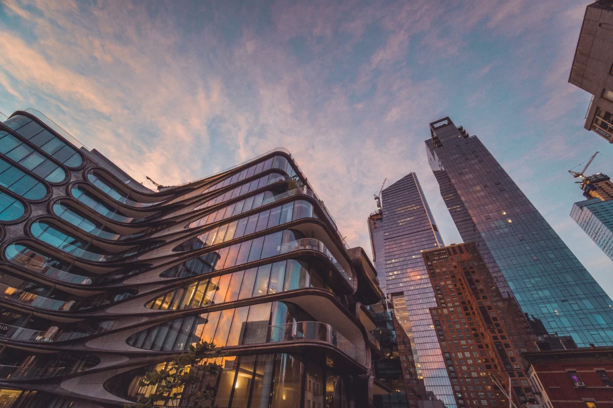 Klimatyzator z funkcją grzania Pruszków – Idealne rozwiązanie na każdą porę roku